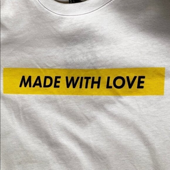 MADE WITH  LOVE WHITE T-Shirt WOMEN TEE SIZE SMALL - Picture 3 of 4